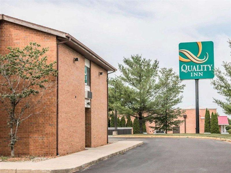Quality Inn Grand Rapids North Walker Extérieur photo